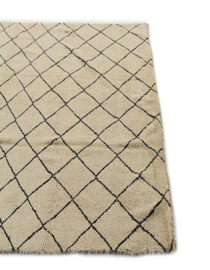 Detail image of  5' 3 x 7' 8  Hand Knotted Moroccan Wool Rug