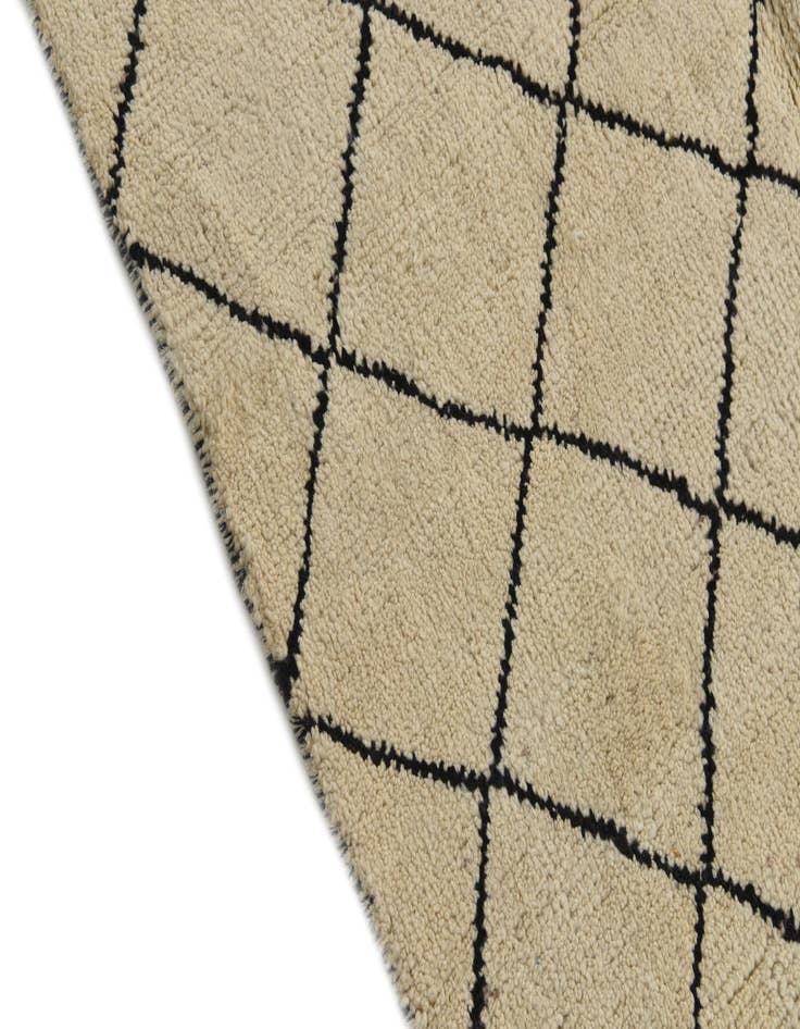 Detail image of  5' 3 x 7' 8  Hand Knotted Moroccan Wool Rug