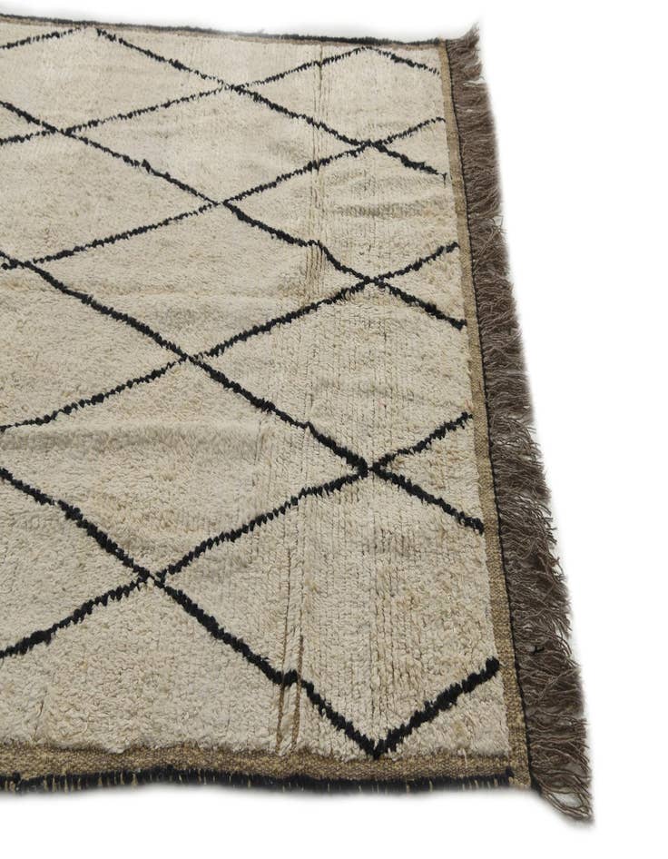 Detail image of  5' 5 x 6' 10  Hand Knotted Moroccan Wool Rug