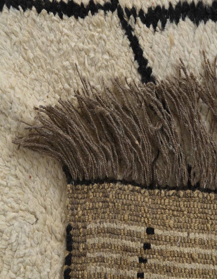 Detail image of  5' 5 x 6' 10  Hand Knotted Moroccan Wool Rug