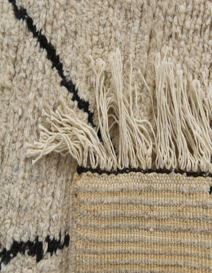 Detail image of  5' 2 x 6' 10  Hand Knotted Moroccan Wool Rug