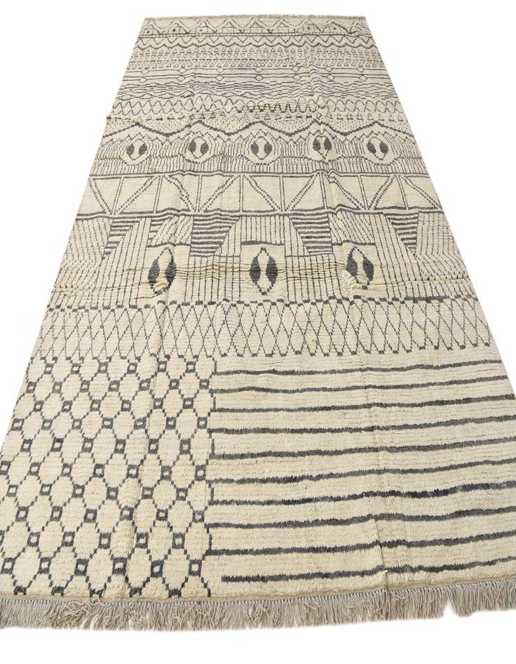 Detail image of 8' 9 x 12' 3 Hand Knotted Moroccan Wool Rug