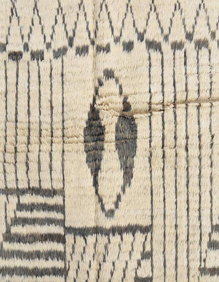 Detail image of 8' 9 x 12' 3 Hand Knotted Moroccan Wool Rug