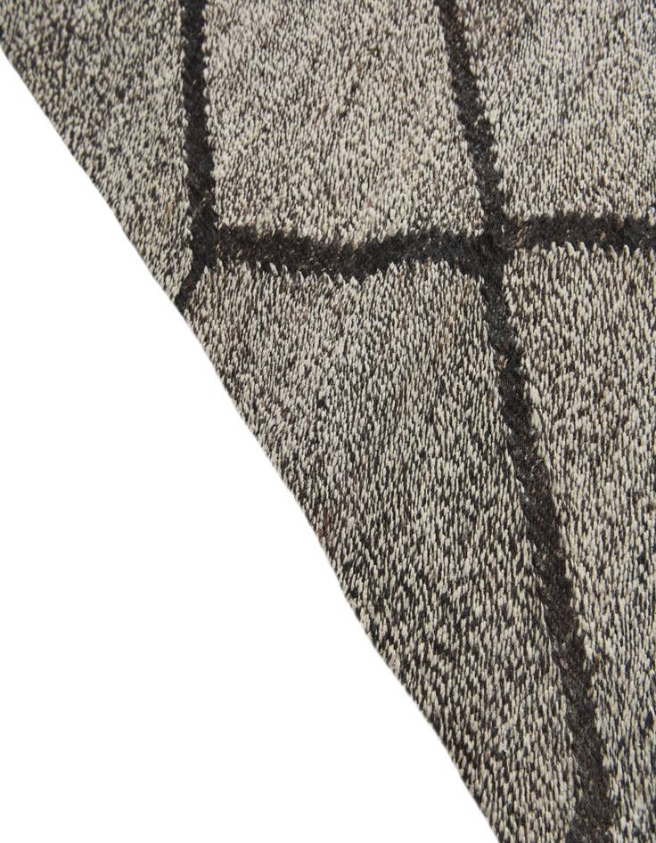Detail image of  6' 7 x 9' 7  Hand Woven Moroccan Wool Rug