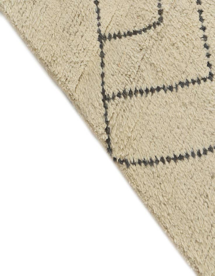 Detail image of  5' x 8' 1  Hand Knotted Moroccan Wool Rug