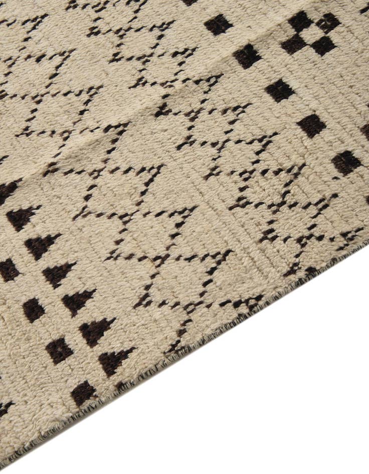 Detail image of  8' 2 x 10' 2  Hand Knotted Moroccan Wool Rug