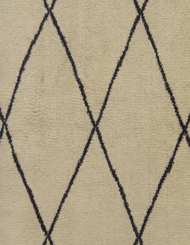 Detail image of  5' 5 x 8'  Hand Knotted Moroccan Wool Rug
