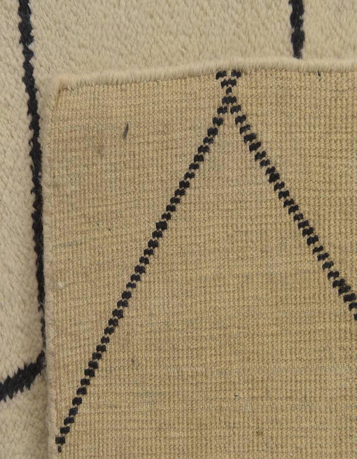 Detail image of  5' 5 x 8'  Hand Knotted Moroccan Wool Rug