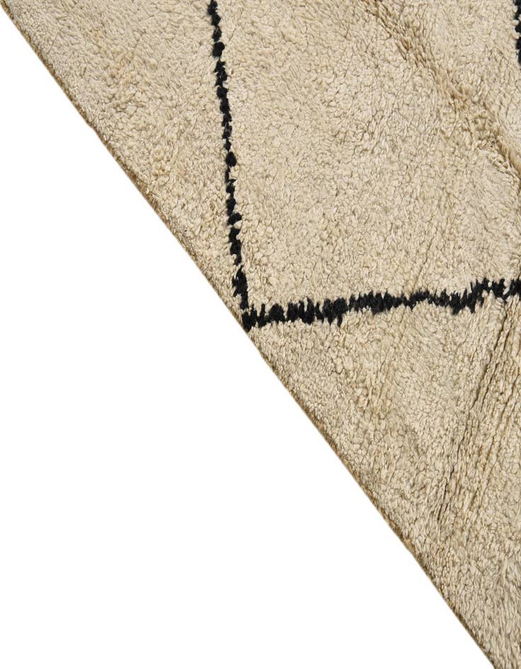 Detail image of  5' 2 x 7' 5  Hand Knotted Moroccan Wool Rug