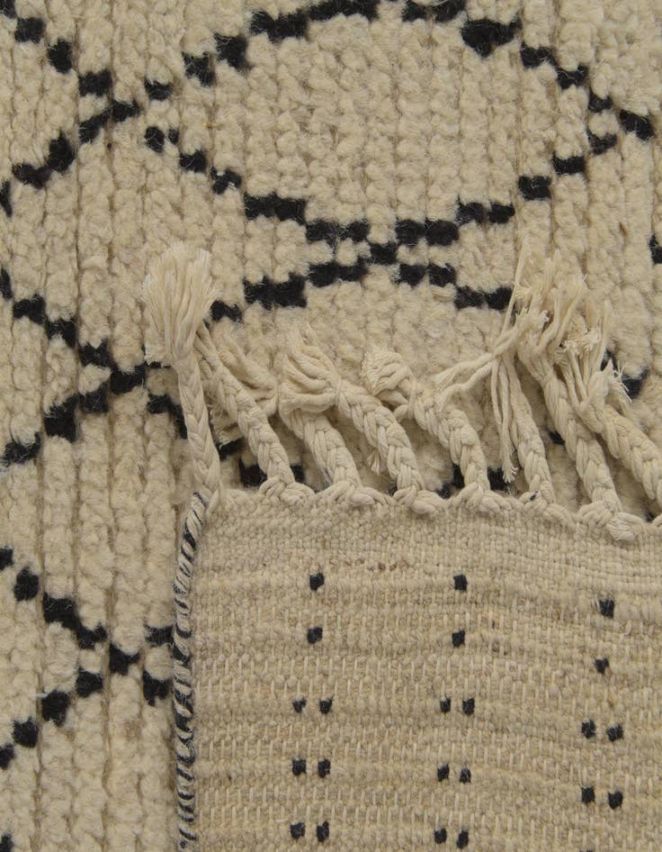 Detail image of 5' 9 x 9' 3 Hand Knotted Moroccan Wool Rug