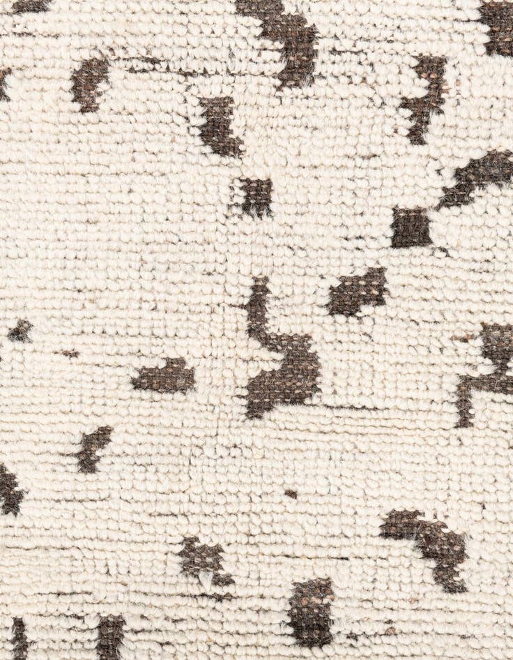 Detail image of  5' 4 x 7'  Hand Knotted Moroccan Wool Rug