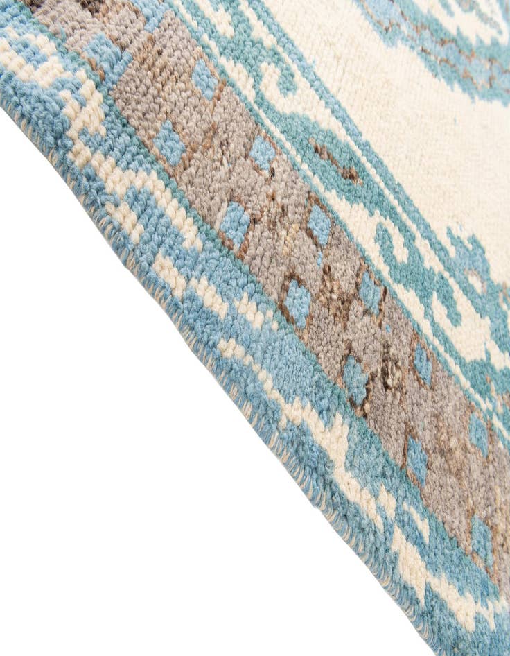 Detail image of  5' 5 x 9'  Hand Knotted Moroccan Wool Rug