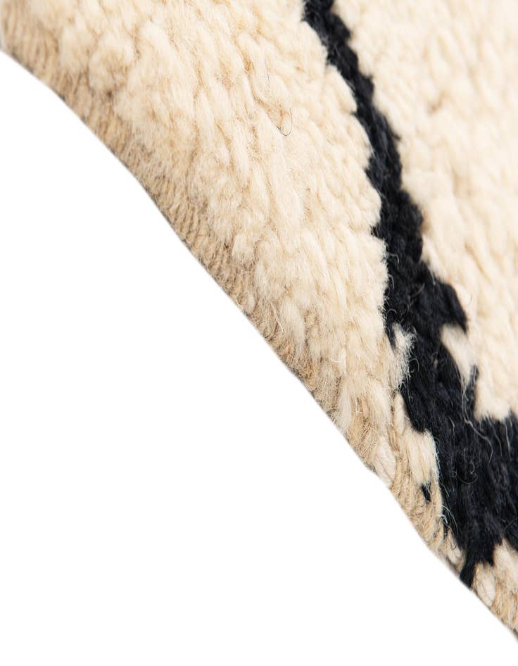 Detail image of  5' 3 x 7' 3  Hand Knotted Moroccan Wool Rug