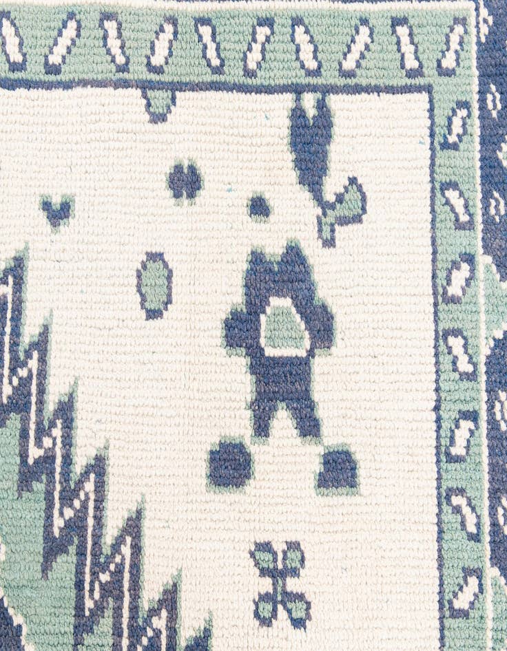 Detail image of  7' 10 x 9' 10  Hand Knotted Moroccan Wool Rug