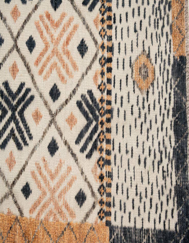 Detail image of  7' 7 x 10' 7  Hand Knotted Moroccan Wool Rug