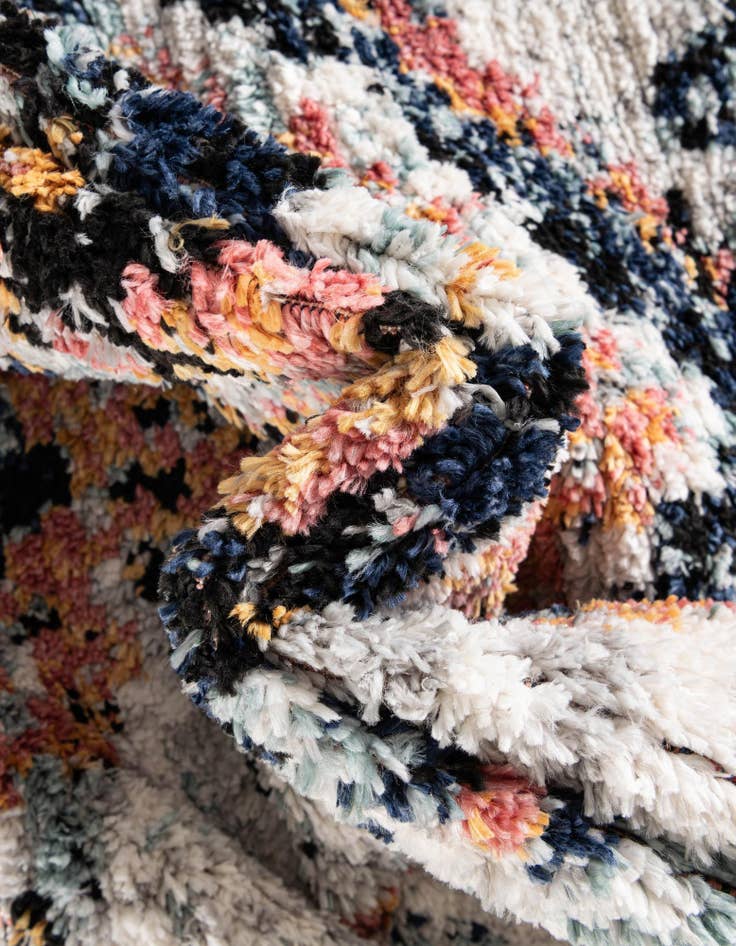 Detail image of  4' x 6' Morocco Rug