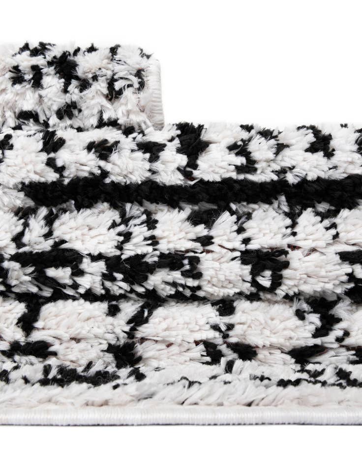 Detail image of  2' 2 x 3' Morocco Rug