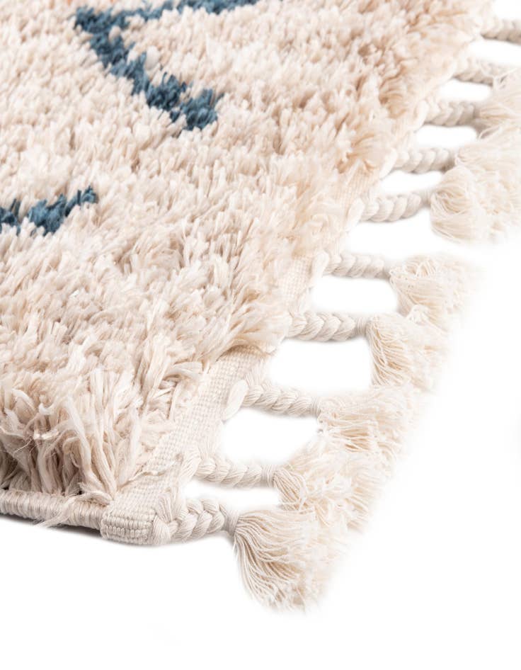 Detail image of  5' x 7' Morocco Rug