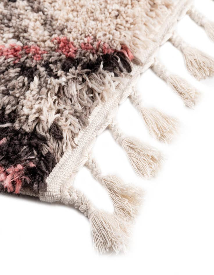 Detail image of  5' x 7' Morocco Rug