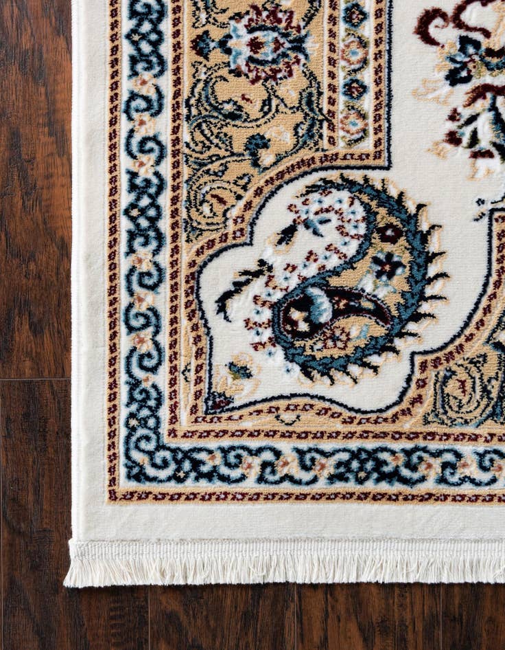 Detail image of  5' x 8' Nain Design Rug