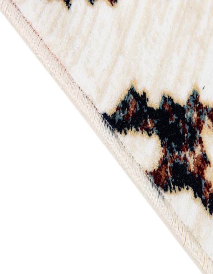 Detail image of  5' 2 x 7' 8 Nain Rug