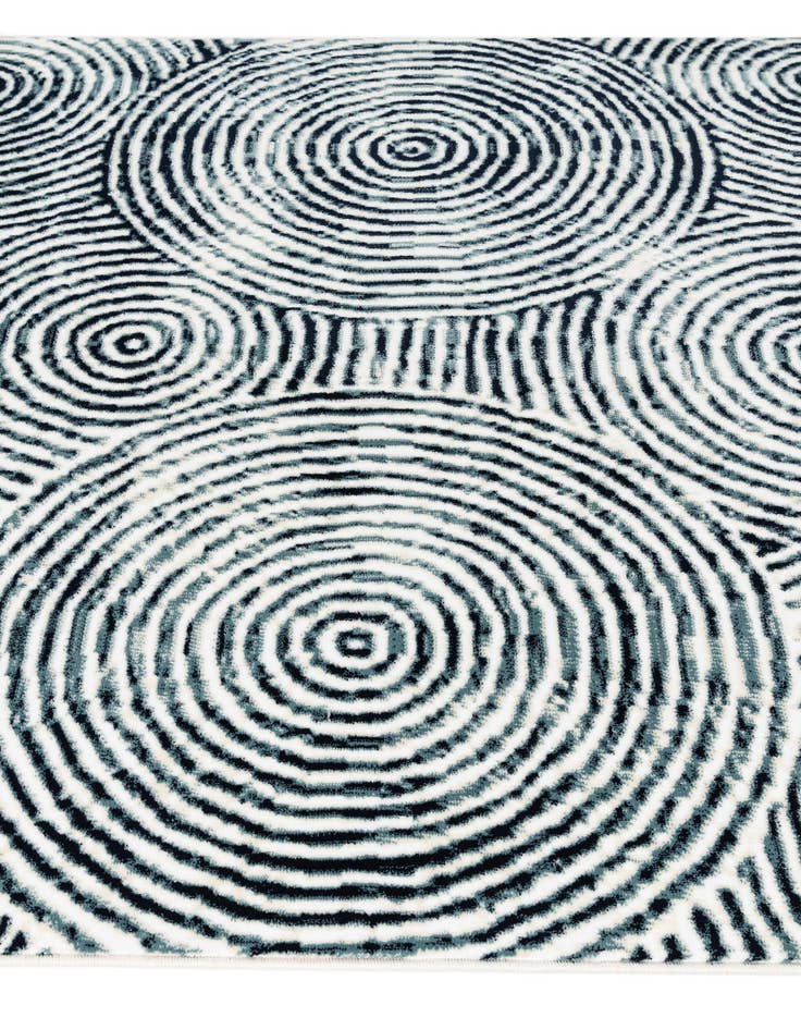 Detail image of  5' 2 x 7' 9 Nain Rug