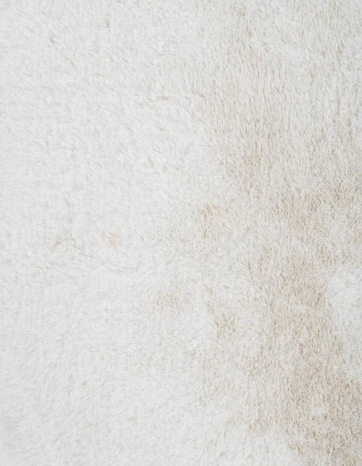 Detail image of  3' x 5' Natural Sheepskin Rug