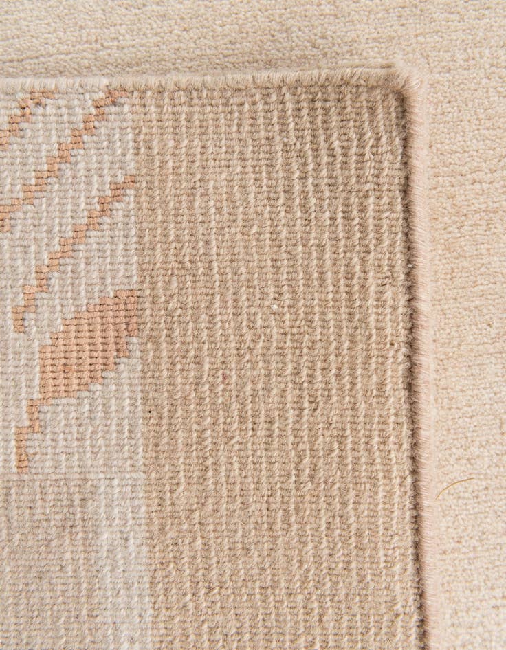 Detail image of  4' 9 x 6' 7  Hand Knotted Nepal Rug