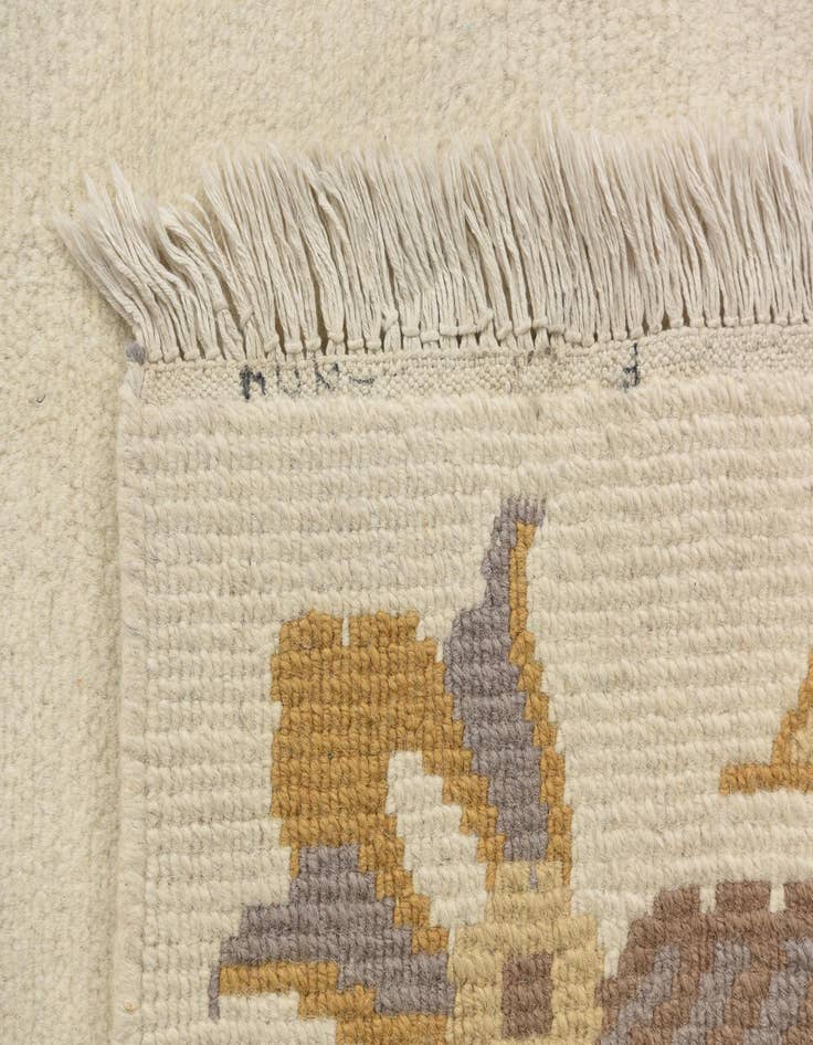 Detail image of  4' 9 x 7'  Hand Knotted Nepal Wool Rug