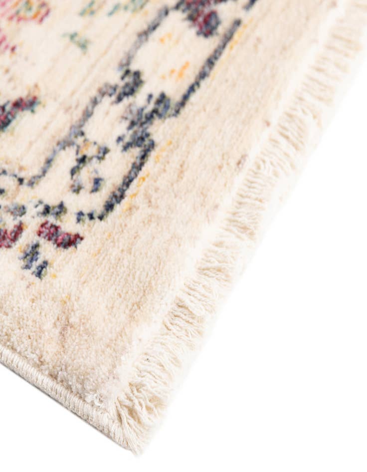 Detail image of  5' x 8' 2 Noble Rug