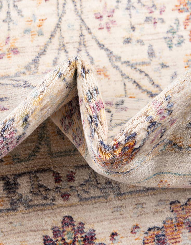 Detail image of  5' x 8' 2 Noble Rug