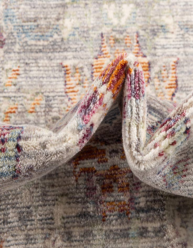 Detail image of  5' x 8' 2 Noble Rug