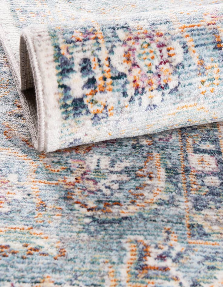 Detail image of  4' x 6' 2 Noble Rug