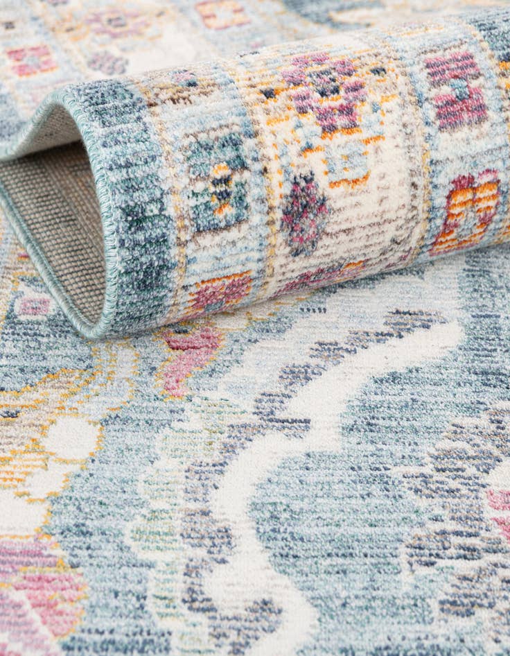 Detail image of  6' 7 x 9' 6 Noble Rug