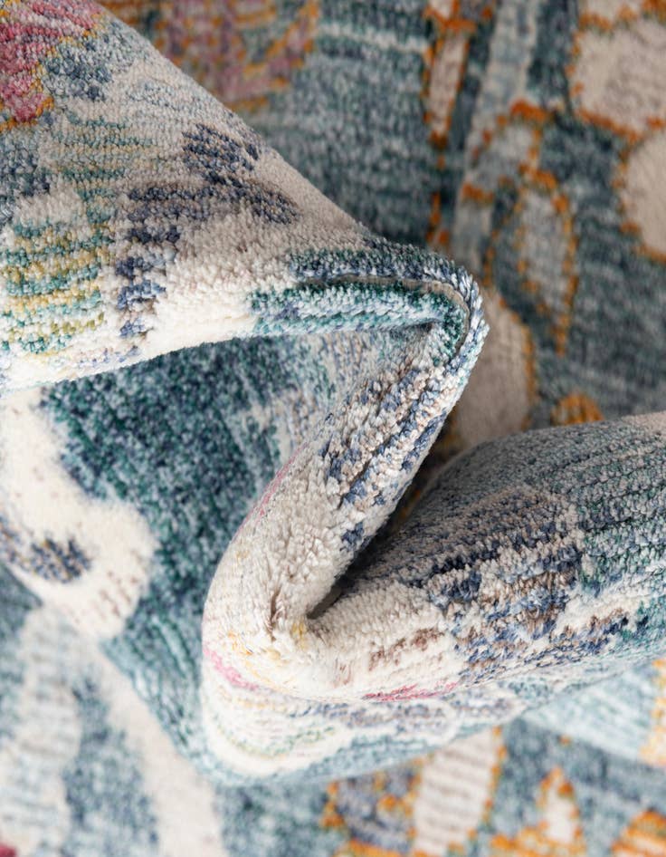 Detail image of  6' 7 x 9' 6 Noble Rug