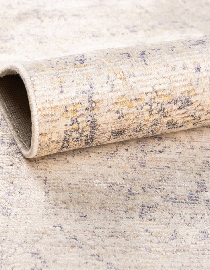 Detail image of  5' x 8' 2 Noble Rug