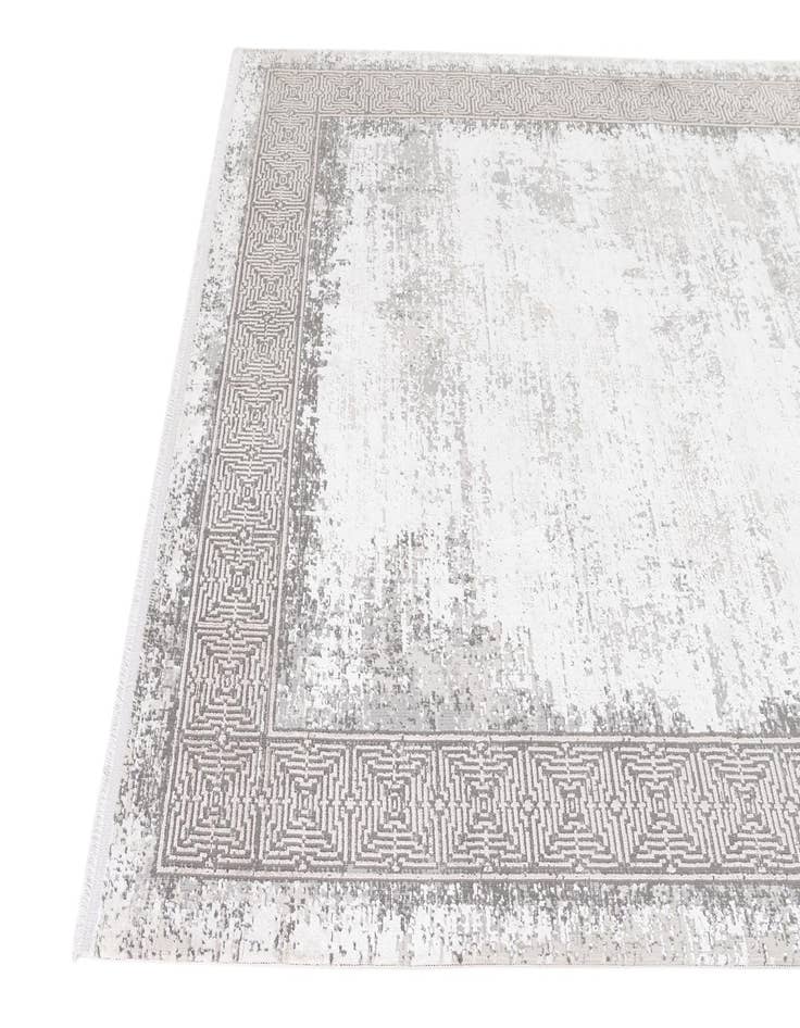 Detail image of  5' 2 x 7' 9 Oasis Rug