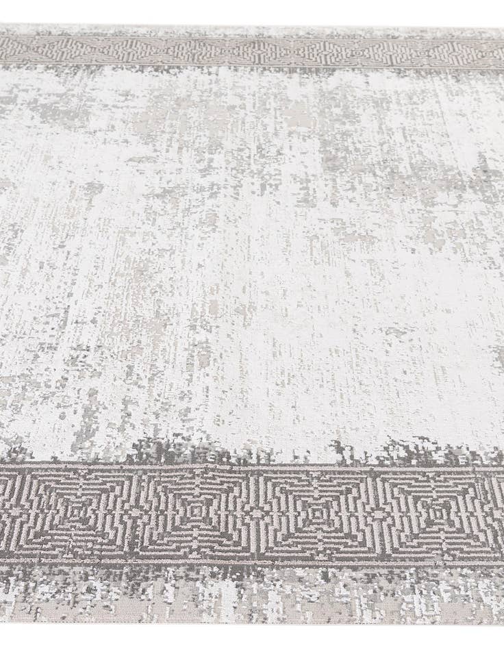 Detail image of  5' 2 x 7' 9 Oasis Rug