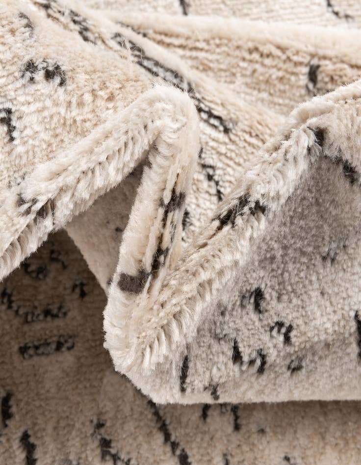 Detail image of  6' x 9' Oregon Rug