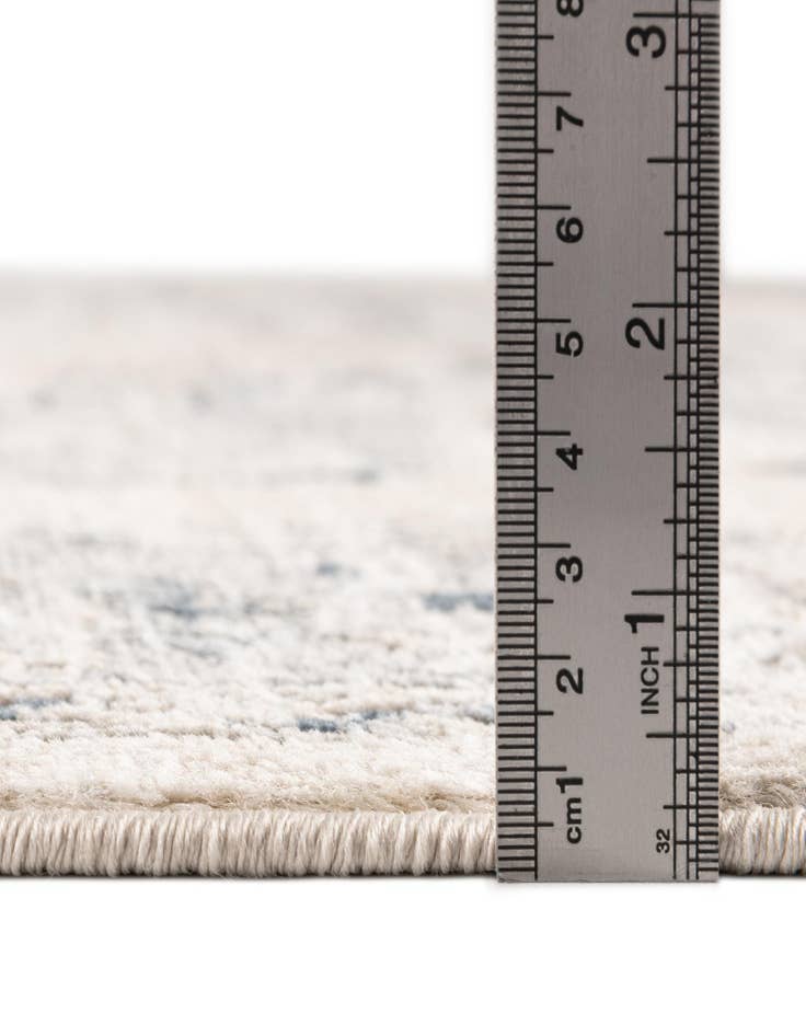 Detail image of  5' 3 x 7' 7 Oregon Rug