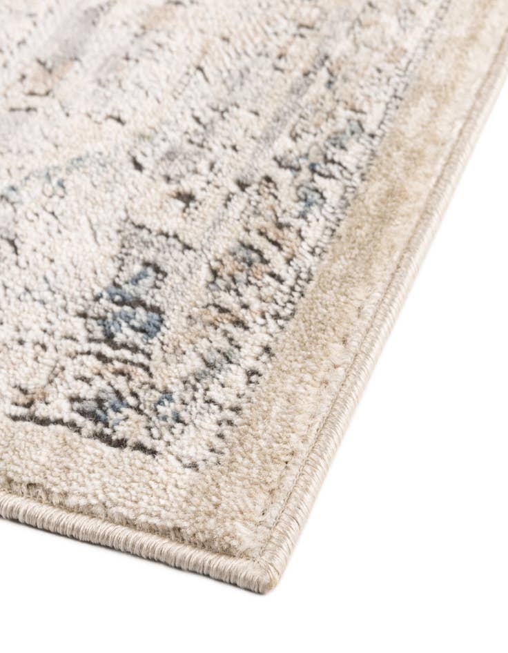 Detail image of  5' 3 x 7' 7 Oregon Rug