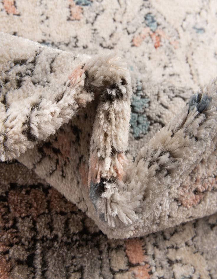 Detail image of  5' 3 x 7' 7 Oregon Rug