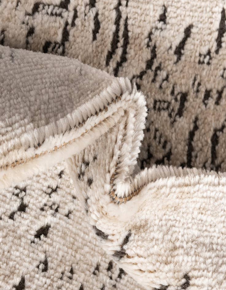 Detail image of  10' x 14' Oregon Rug