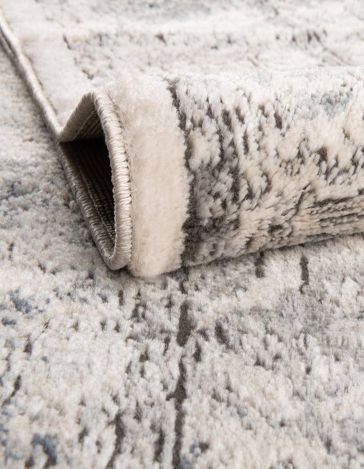 Detail image of  5' x 7' 7 Oregon Rug