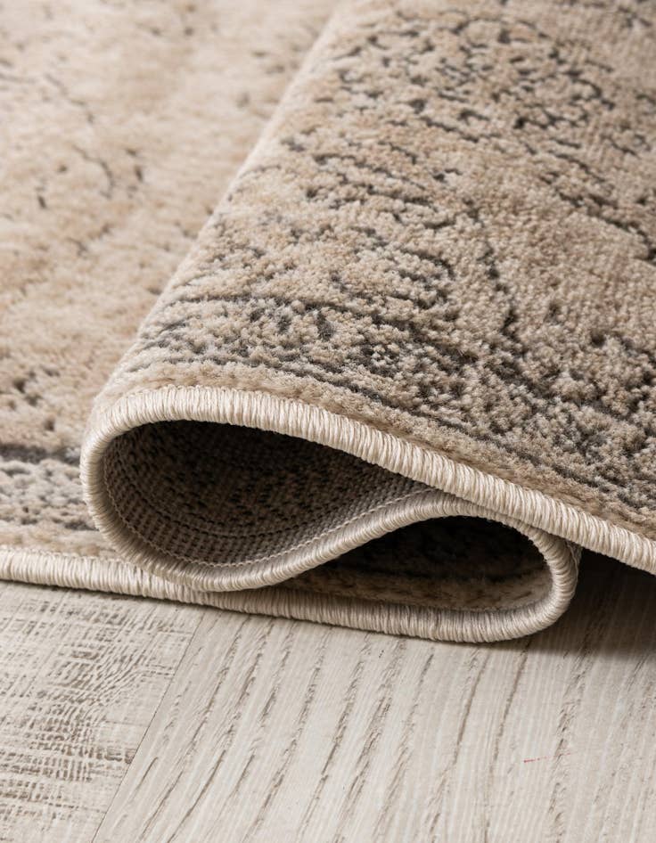 Detail image of  5' 3 x 8' Oregon Rug