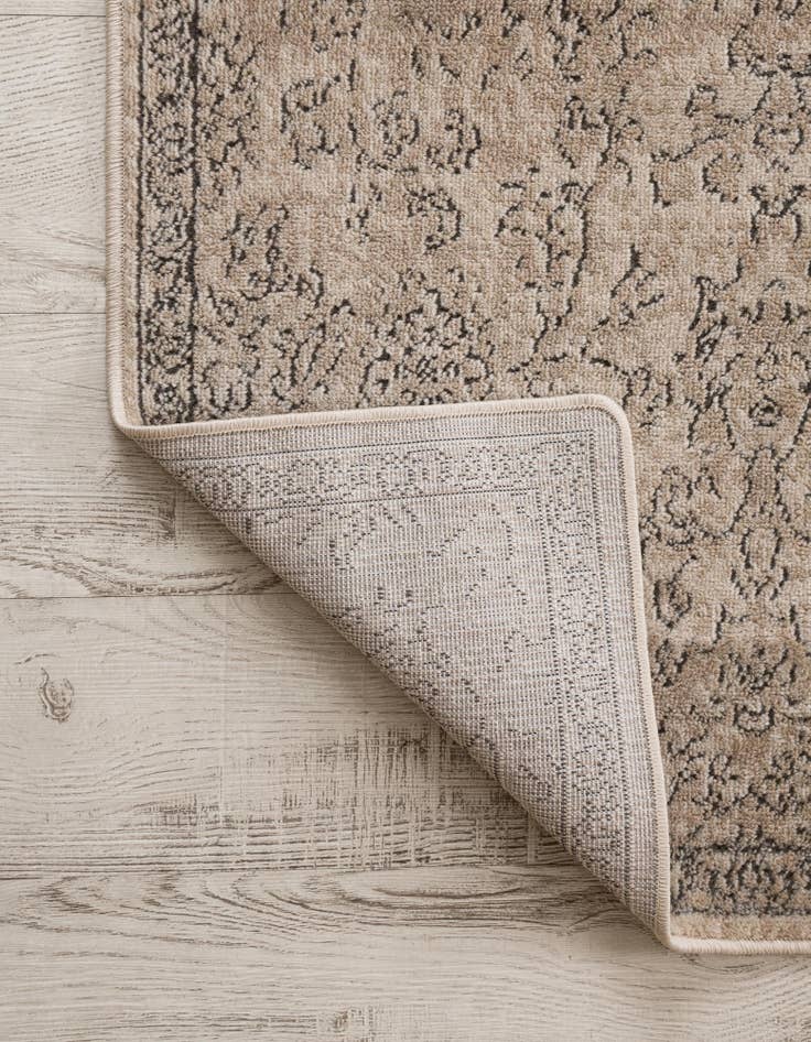 Detail image of  5' 3 x 8' Oregon Rug