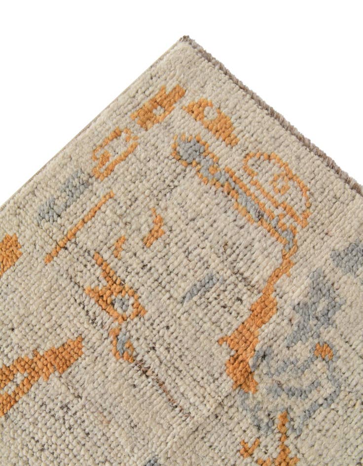 Detail image of  4' 1 x 6' 1 Oushak Wool Rug