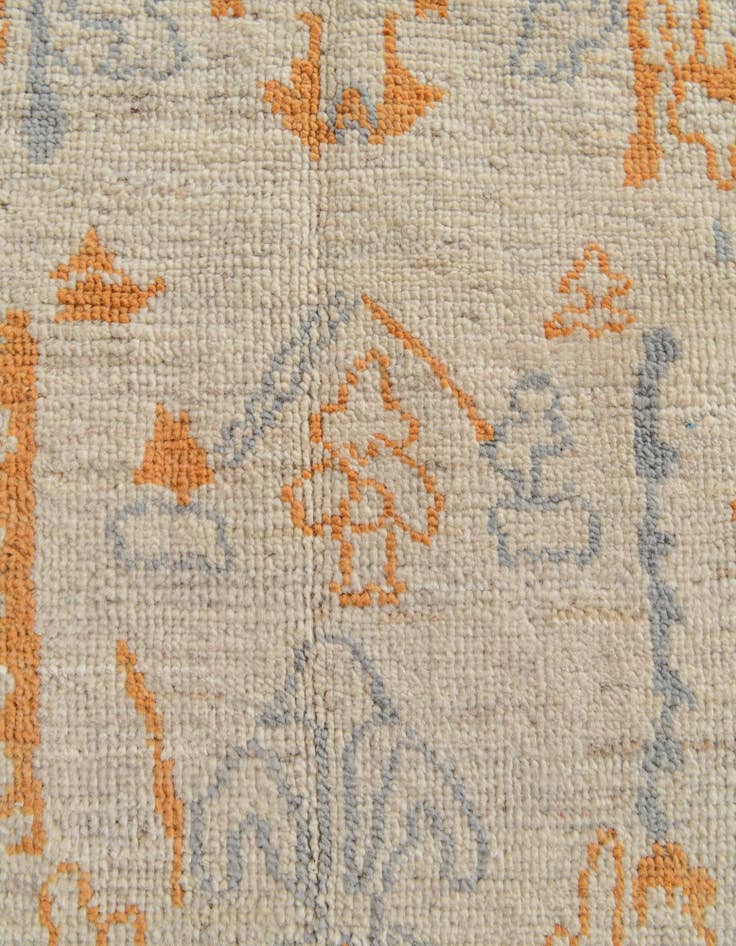 Detail image of  4' 1 x 6' 1 Oushak Wool Rug