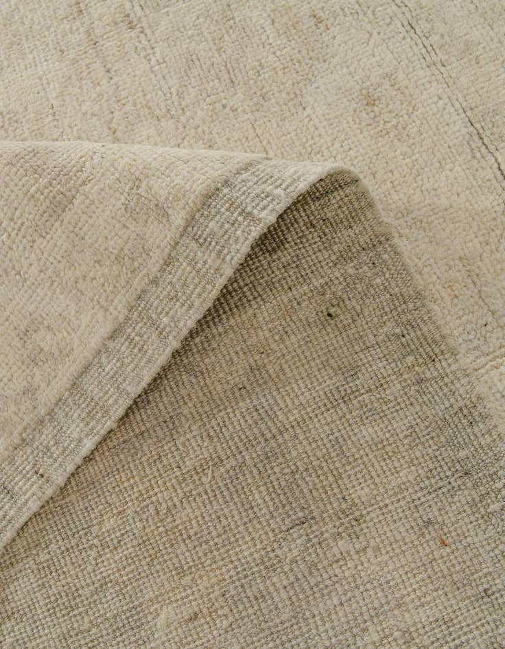 Detail image of 8' 3 x 10' 3 Hand Knotted Oushak Wool Rug