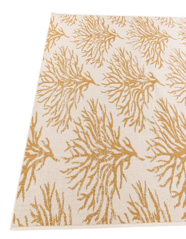 Detail image of  5' 3 x 7' 8  Washable Botanical Indoor / Outdoor Rug